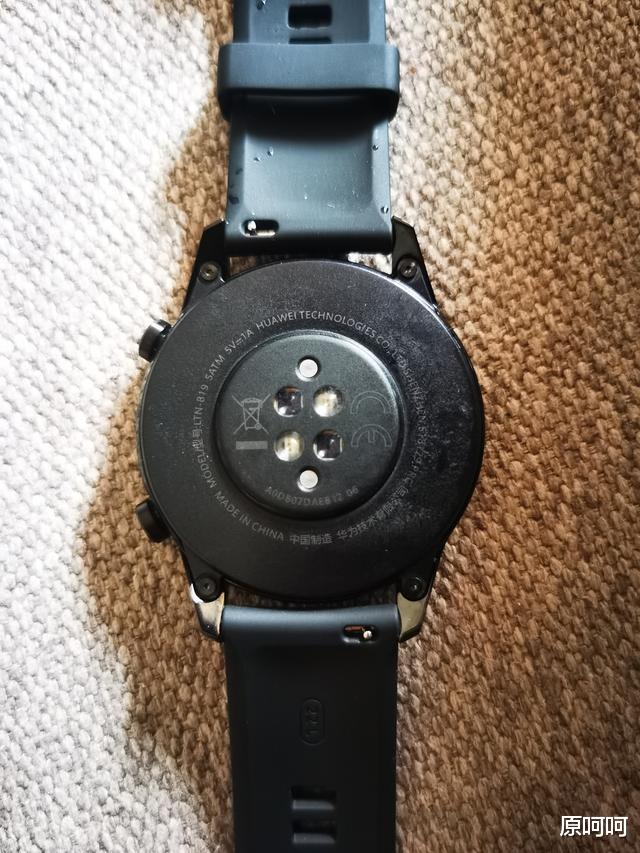 华为watch gt2|围观！华为Watch GT2：时尚且昂贵，但是却非常先进，您喜欢吗？