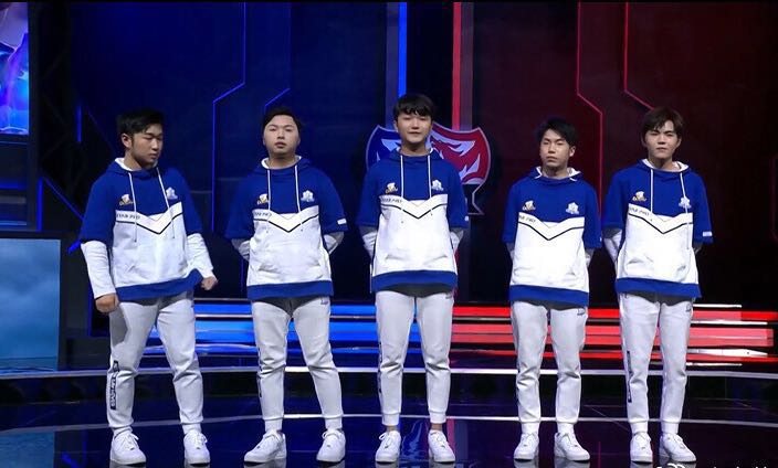 kpl■kpl初代五大法王,有的退役有的转解说,他成替补仍在坚持