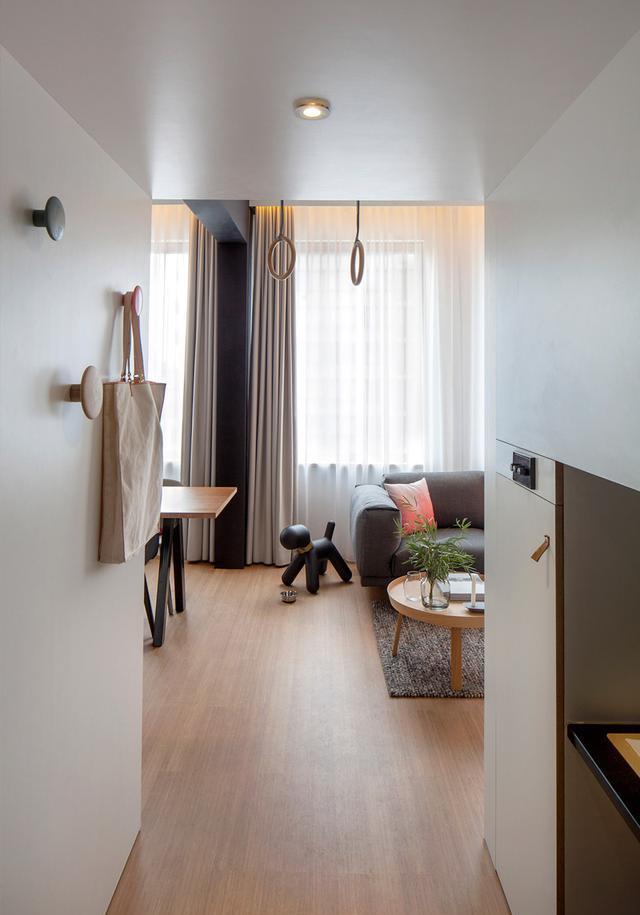 []35㎡小户型装修，楼梯、电视墙一并嵌入式设计，住出了大房的效果