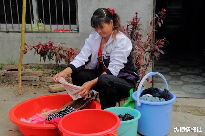 iphone12|又一“微商”倒下,100亿资金有去无回,10万家庭妇女欲哭无泪