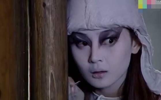 宝莲灯@还记得15年前《宝莲灯》里的白无常吗？如今换装后美到犯规