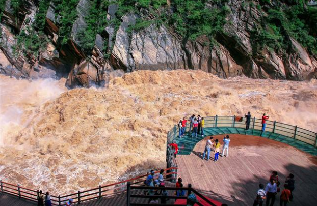 虎跳峡|盘点中国最美的四大峡谷，一个比一个壮观，你都去过吗？