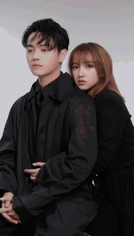 张新成▲胡一天、张新成、许凯、宋威龙的13部已播剧待播剧，大家看了吗？