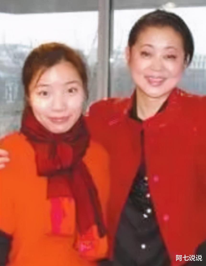 李湘|李湘这样点评偷吃燕窝保姆，这些年我们忽略了她温情高智商的一面