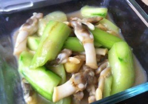 【猪肉】吃猪肉不如吃它，被人们称为“美人水”，隔三差五吃，面膜都省了