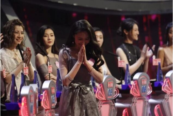 非诚勿扰:非诚勿扰嘉宾全是托?那么女嘉宾究竟从哪来?