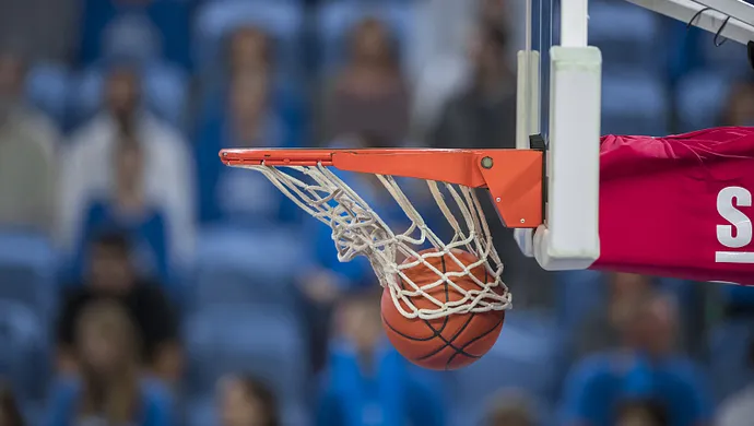 湖人队@赛程正式出炉!揭幕战湖人干快船!但随时有停赛的可能……