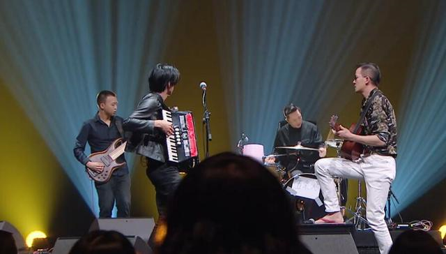 梁龙|《乐队的夏天2》后鲨让人失望，五条人是乐队里小品演得最好的