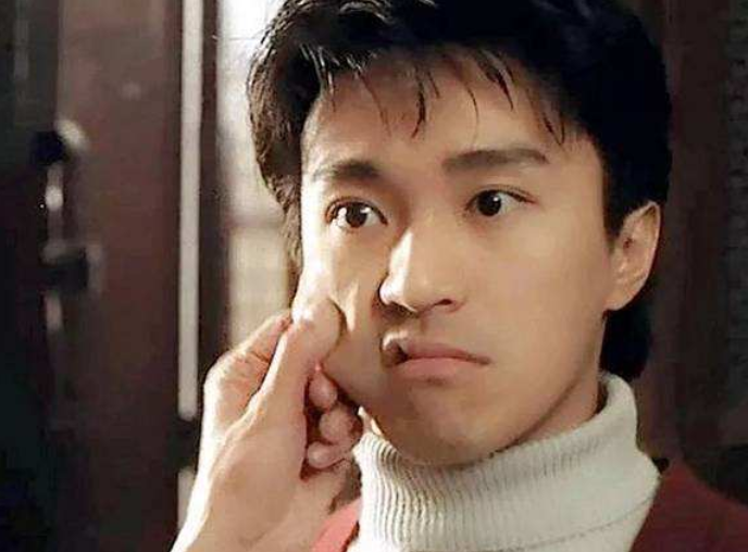 『周星驰』内地被批是烂片，美国却打出9.4高分，周星驰终于正名了