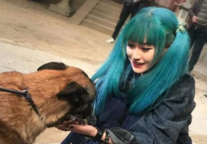 #尚语贤#《唐人街探案》的kiko“牺牲”有多大？当她卸掉浓妆，国民初恋都没跑了