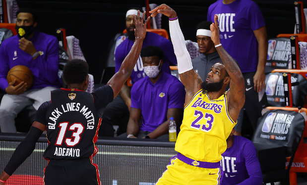 湖人队|总决赛霸占热搜榜！湖人夺冠概率78%，林书豪：詹姆斯太可怕了