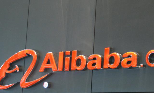 #华为#公司净赚593亿，员工人均工资是阿里的4倍，为何却留不住高级人才