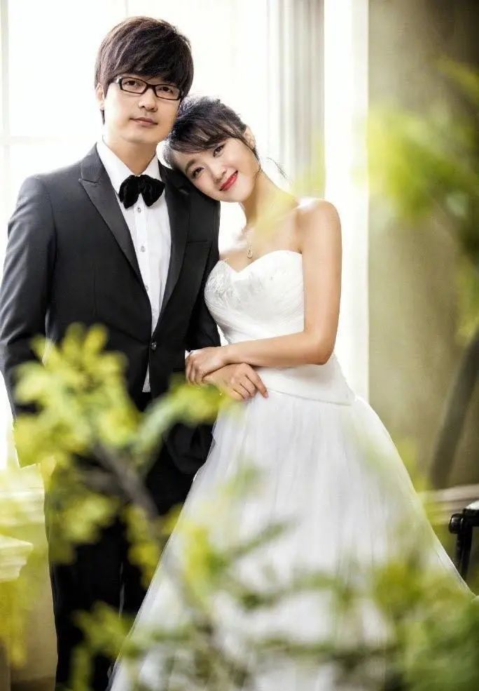 王小海|终于官宣离婚，2年来秀的“恩爱”，全是在作秀！