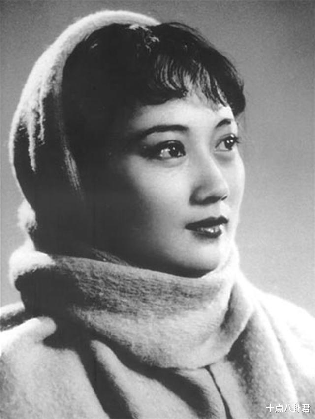 许佳琪:王晓棠的传奇人生:从女明星到女将军,中年丧子,今年86岁了