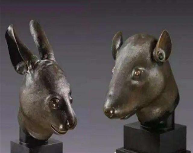 臆说古史|他拍下2.7亿兽首,无偿归还给中国,后来才知道:他赖账没付钱