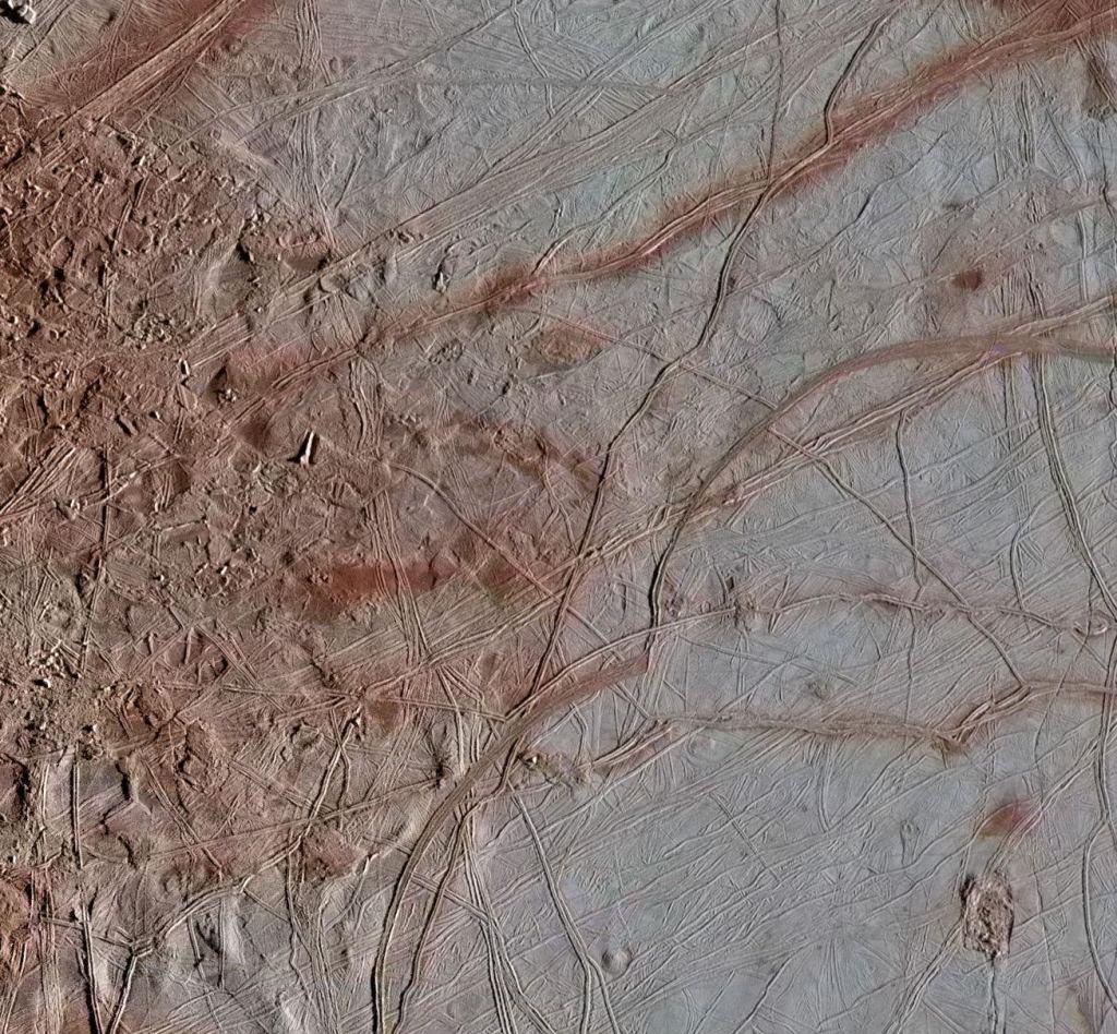 「木卫二」科学家刚刚公布了目前最清晰的木卫二图像！大开眼界！