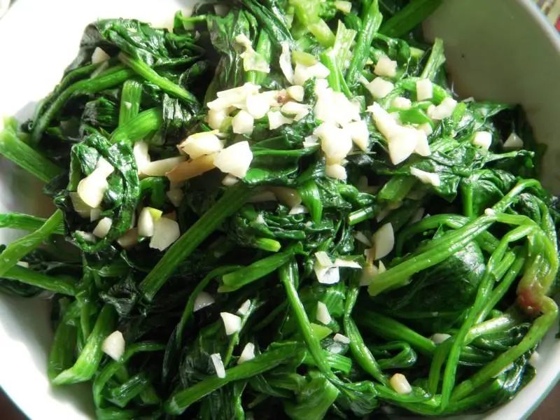 【】宁愿不吃，也别碰4种“蔬菜”，寄生虫“成堆”，沸水都杀不死！