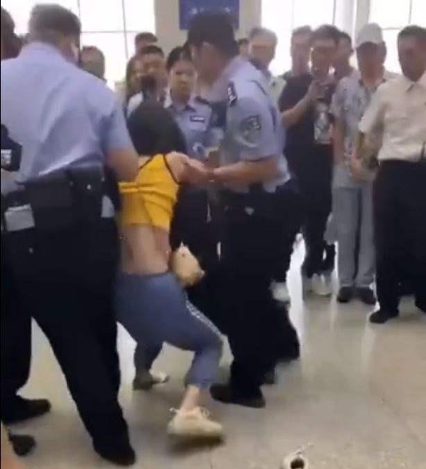 #三千鸦杀#继杨颖抠图后，《三千鸦杀》演员又AI换脸？官方表示很无奈