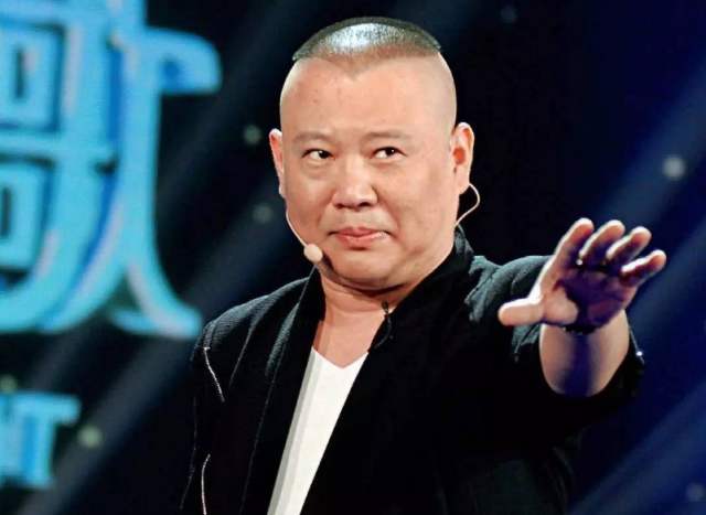 郭德纲|郭德纲真不收徒弟学费？曹云金晒出发票，父母更是\直接卖房子\？