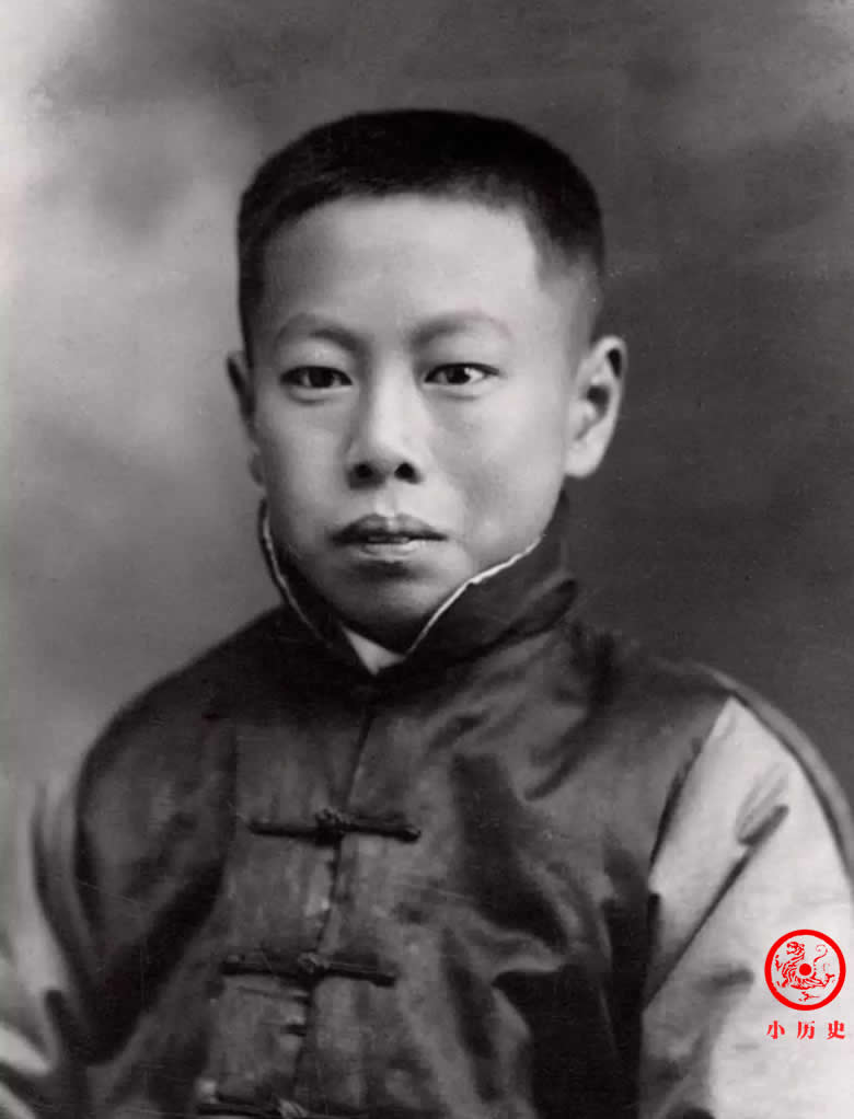 太监|清末民初老照片：紫禁城里的太监和宫女