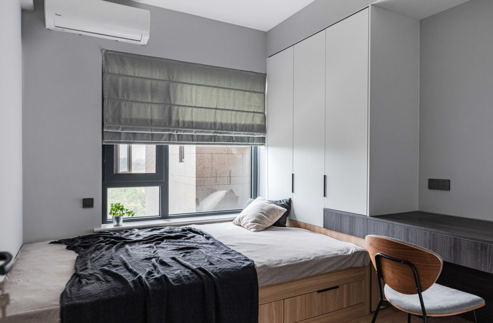 |难怪“横厅”结构的新房，越来越受欢迎，看了她家才知道有多爽