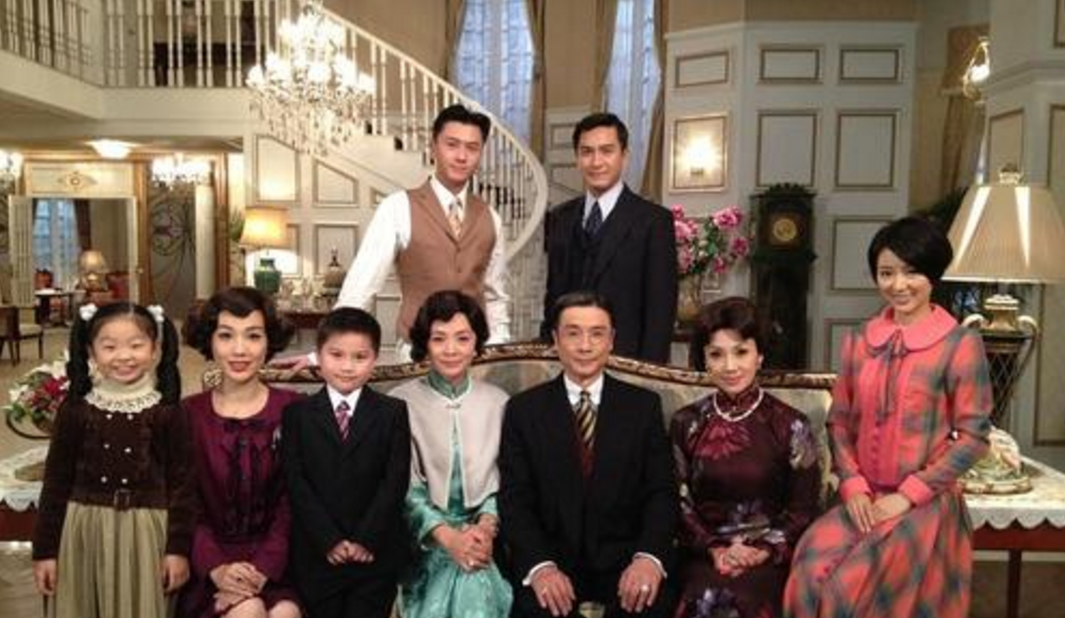 同是香港豪门同有三妻四妾这家人的故事比赌王家族还精彩