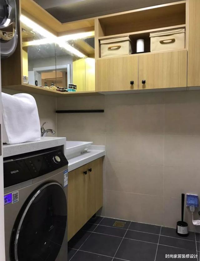 ：洗衣机放厨房、阳台、卫生间哪个地方好，看完才知道放这里好！