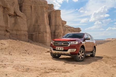 哈弗H9@2020款哈弗H9和新款撼路者怎么选？