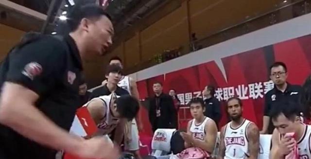 杜峰|骂人PK！杜峰：你干嘛呢，不打下来行不行？刘维伟：打什么玩意儿