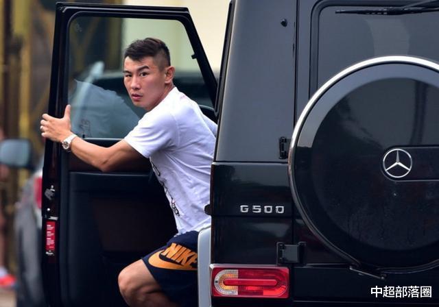 『于汉超』出来第9天后,于汉超新下家终于曝光,并非大连人,将跟郜林聚首