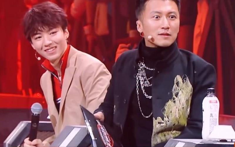 李嫣|14岁李嫣成功摘掉“兔唇”标签，长相神似年轻的王菲，美得不敢认