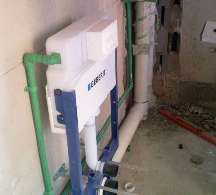 |水电改造完闭水测试，楼下要求赔偿，责任到底在谁？