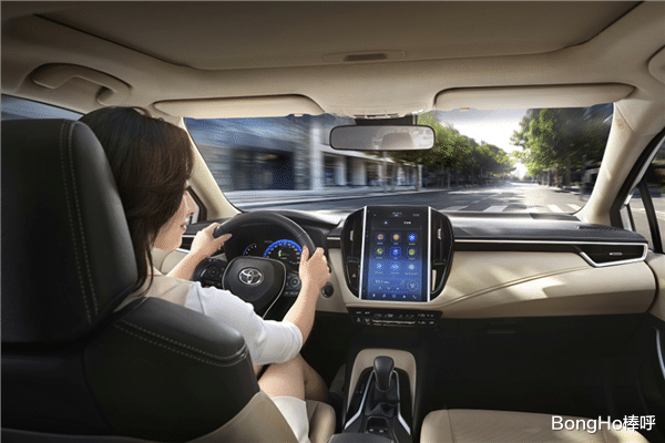 数码相机|瑞幸陆正耀被踢出董事局，数码相机被Vlog取代