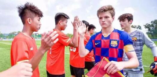 #广州恒大#疯狂2-1！16岁天才曾独进2球率恒大梯队力克马竞，已被誉为新武磊