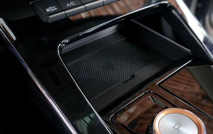 动力|新款哈弗H6实车亮相,外观提升一个档次,2.0T动力,售价已公布