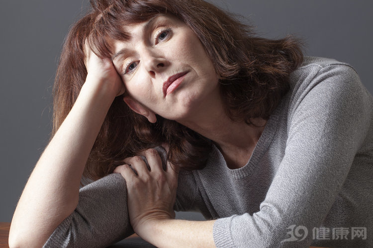 脑梗塞|神经内科专家:脑梗发作2个月前,身体就有预兆,很多人都忽视了