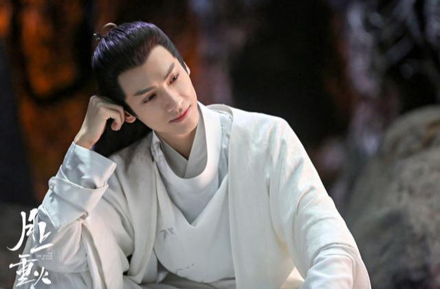 「香蜜」月上重火：来自《香蜜》的4个人，暮辞胖到认不出，他帅到认不出！