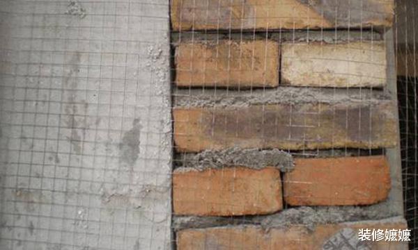 |新房装修砌墙万万要加这个东西，工人没这样做，立马让他拆了重装