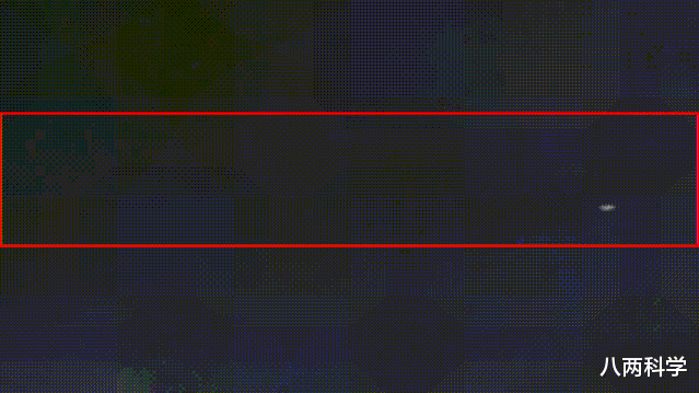 UFO|日本上空疑现“UFO编队”，多个不明光点追逐飞越火山，画面罕见！