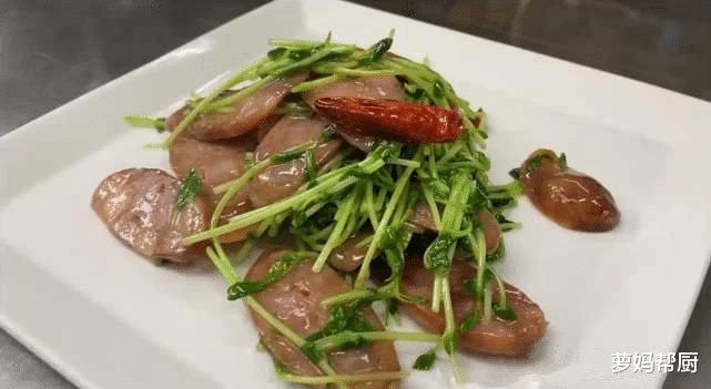 「黄磊」《向往4》黄磊水煮腊肠，引起争议，网友纷纷献上腊肠最地道做法