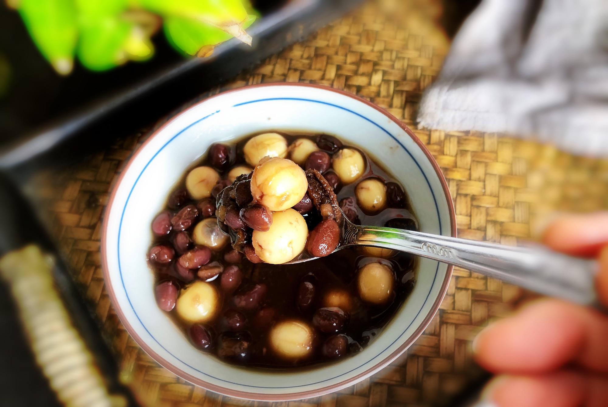 莲子|立秋后多喝莲子红豆汤，香甜软糯还健脾，多加一味它，清香更开胃