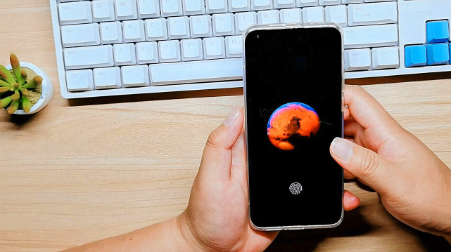 『小米科技』小米10Pro+遭曝光：硬件基本被确认，价格或许有点感人！