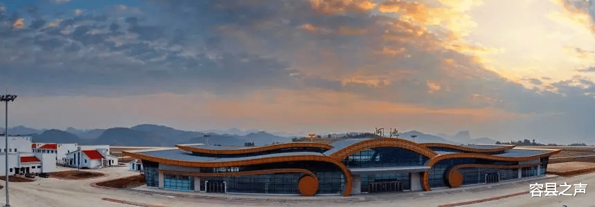 建国北路|广西第8个机场通航，大批市民骑摩托车围观！这些市也要建机场了