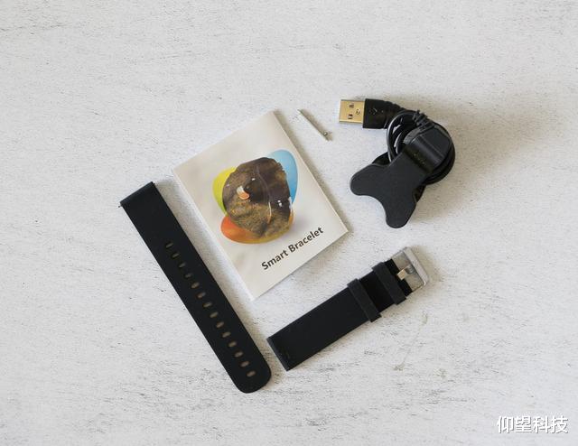 手环■价格看齐小米手环、功能比肩华为watch，7天续航！全程通W8测评