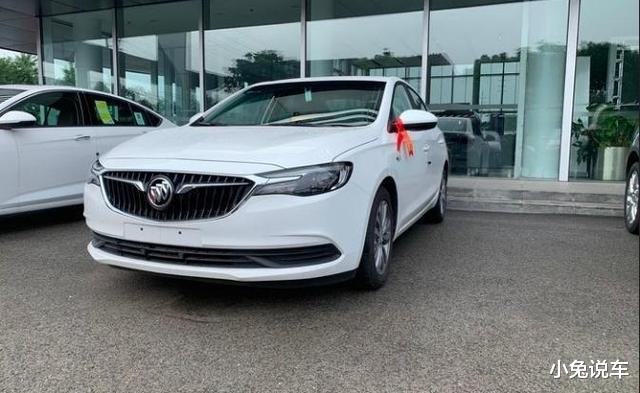 英朗|英朗跌至“亲民价”，自动挡才8.59万，一公里的油耗3毛8