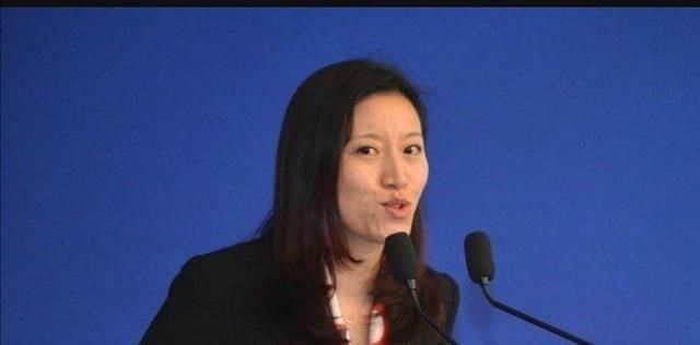 [中国足协]中国足协终于重拳出击！两大高职人员被撤，傅明明显误吹成导火索