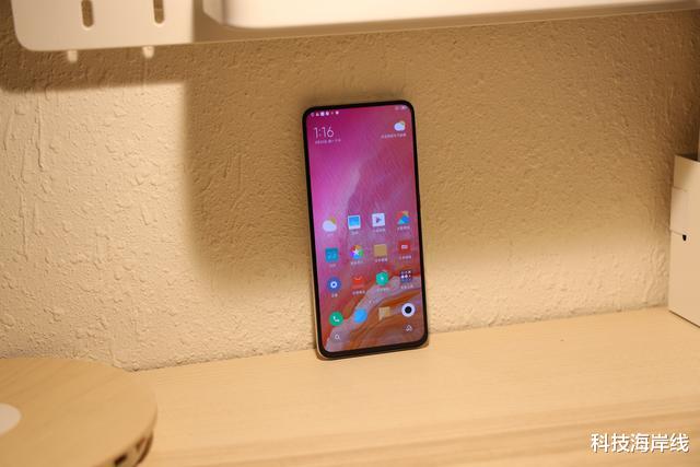 红米手机|Redmi K30至尊版开箱体验，1999真香，外观配置绝了