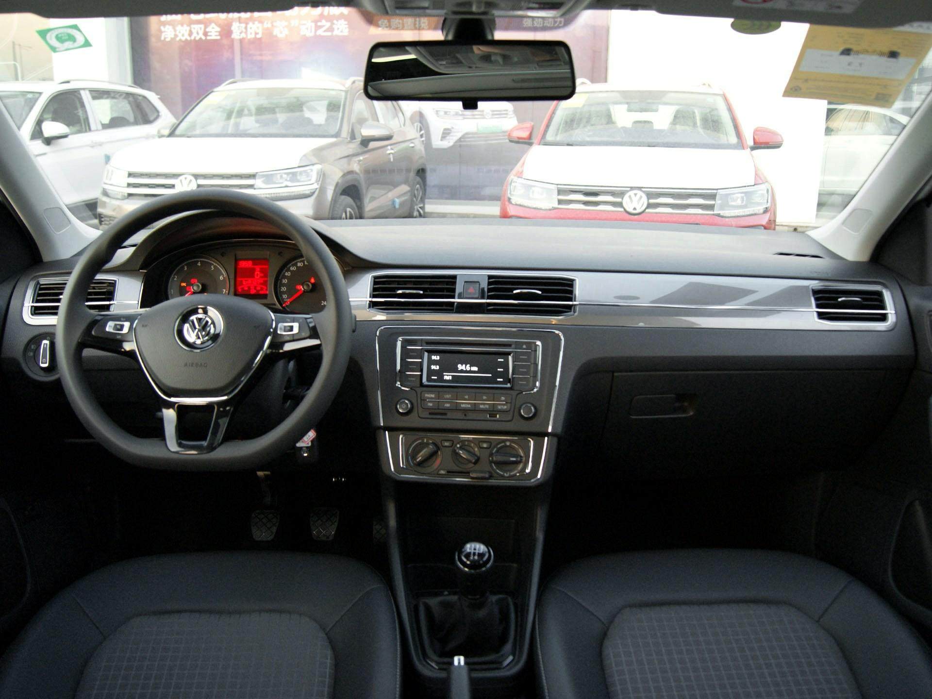 桑塔纳|飞度遇到对手了！这车上市才8万，皮实耐用配置全，轴距超2.6米