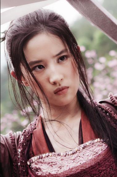 「战狼」“金主”陈金飞：从刘亦菲到杨采钰，水能载舟亦能覆舟