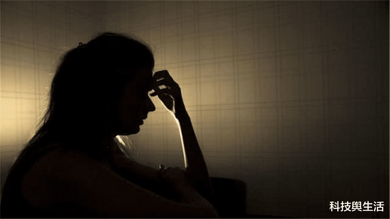 外星人|美国男子催眠下,称接触过外星人,并当过3年埃及法老!